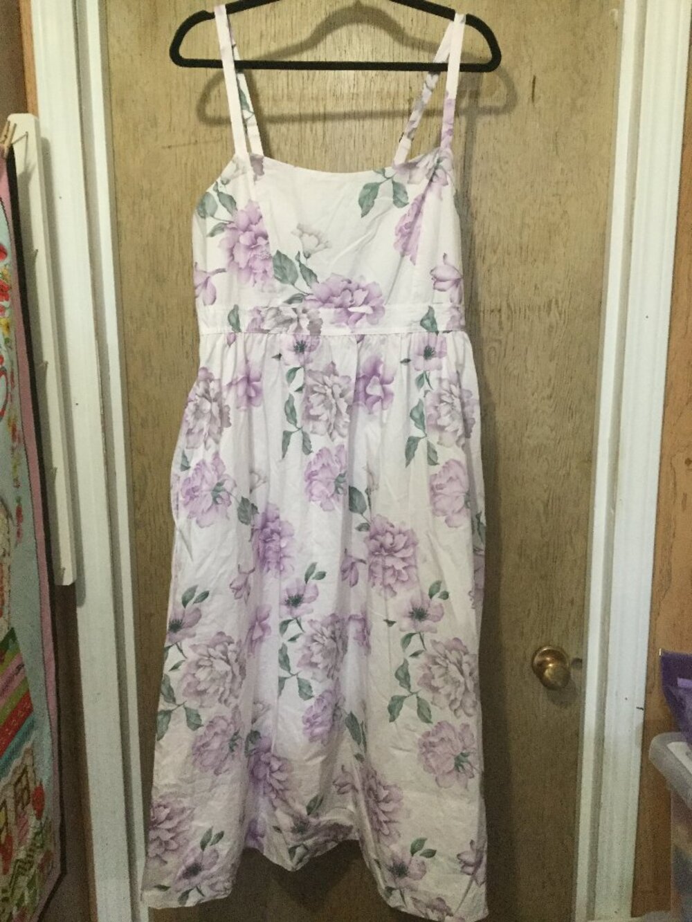 NWT beautiful Well Worn  purple and white  midi dress size large with pockets